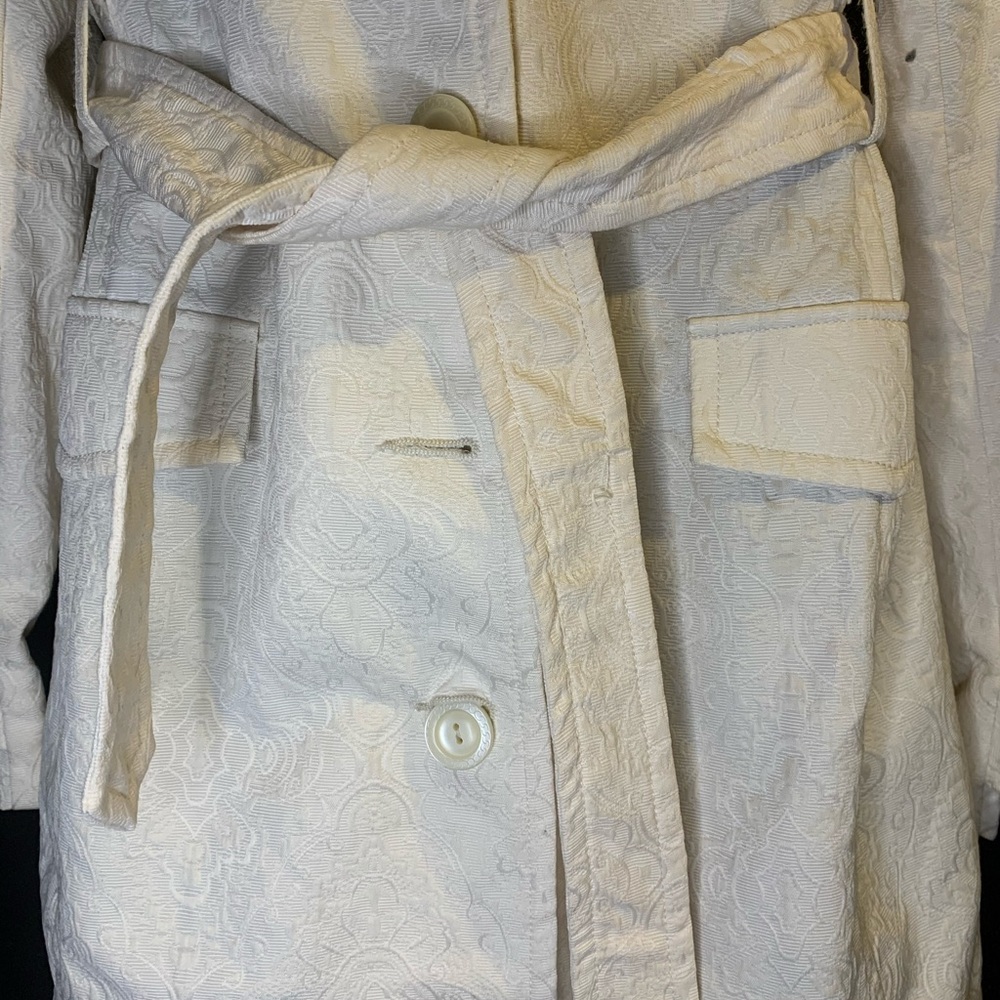 Fancy Jacket - Picture 4 of 4